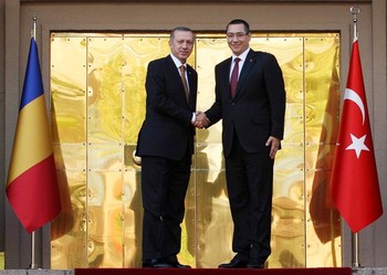 uploads/news/27_Ponta&Erdogan.jpg