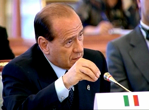 uploads/news/68_Silvio_Berlusconi_in_Saint_Petersburg.jpg